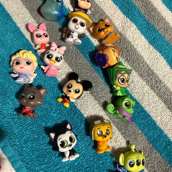 Disney Colorful Character Action Figures Set - Picture 2 of 2